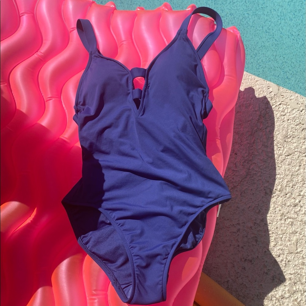 NWT Anthropologie Seafolly Active Deep-V Maillot